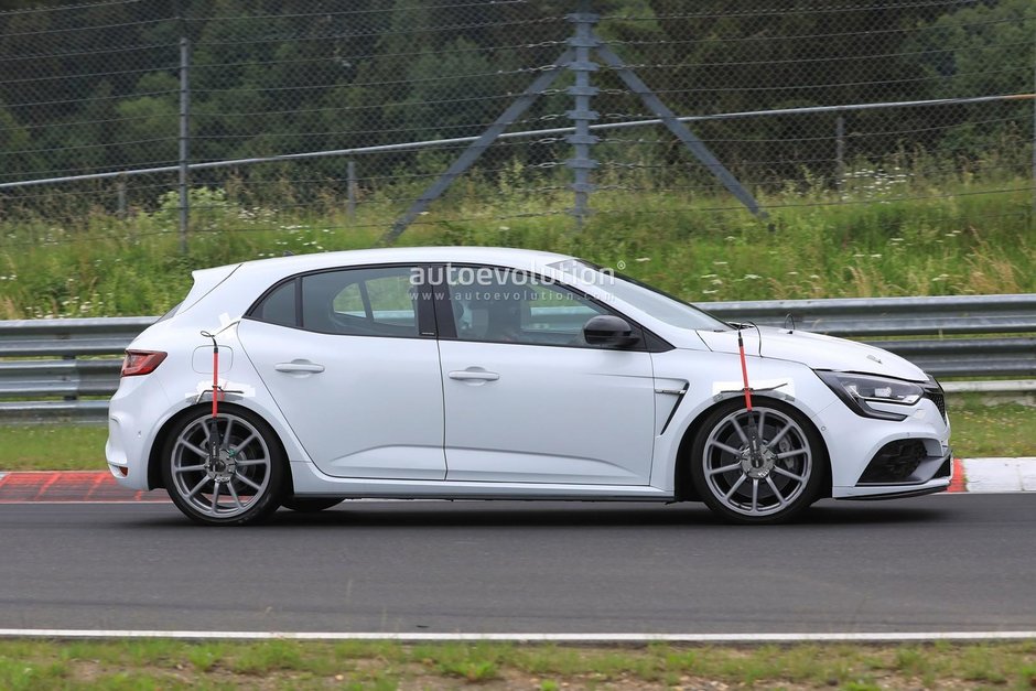 2019 Renault Megane RS Trophy