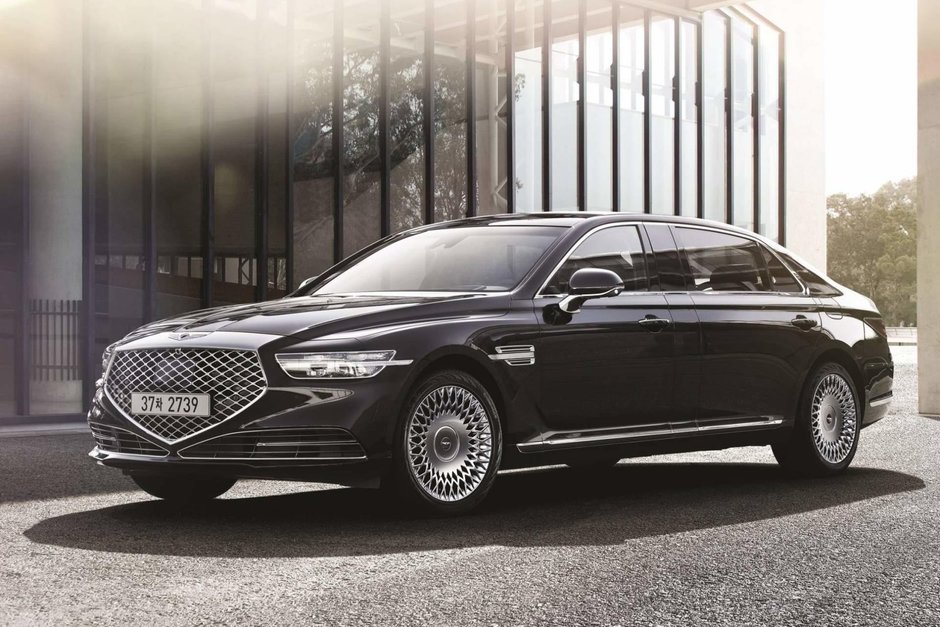 2020 Genesis G90 Limousine