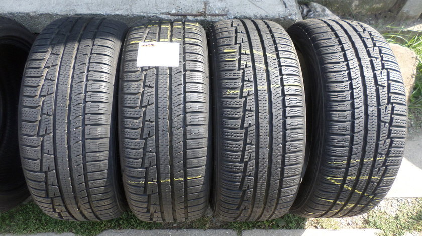 215 45 17 Nokian Iarna