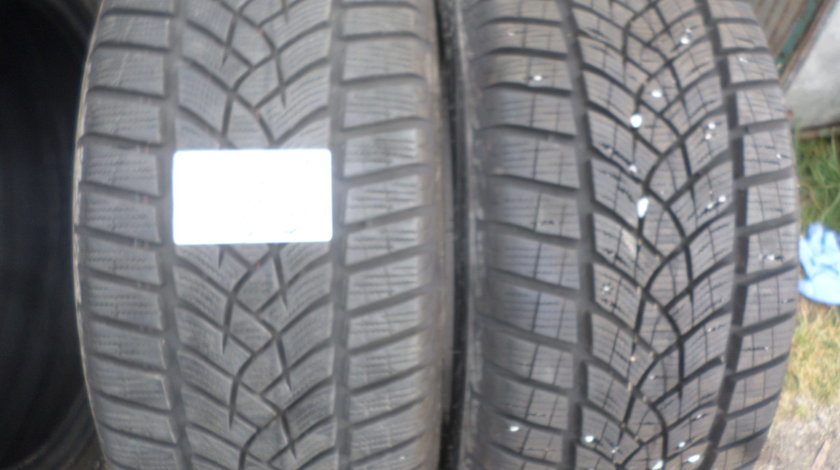 215 50 17 Iarna Goodyear Ultra Gripp Performance dot (3916)