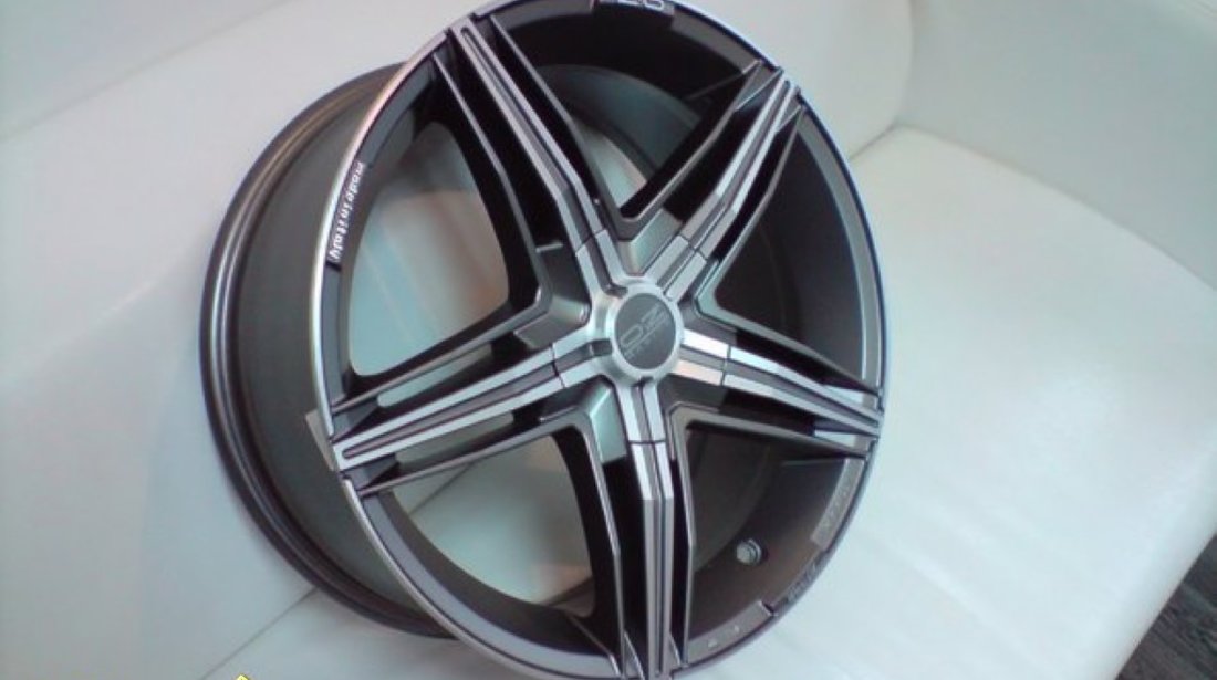 215 Euro Bucata 18 inches 5x108/110/112 jante Oz Racing Model David-STOC LIMITAT