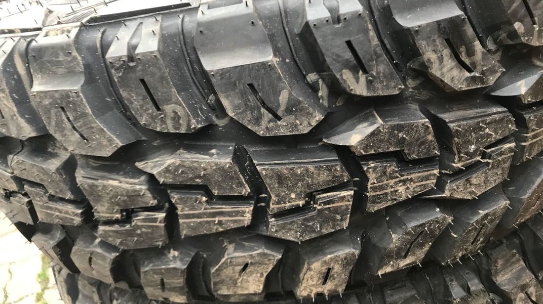 245 75 16 Noi Kumho Vara MT Off Road