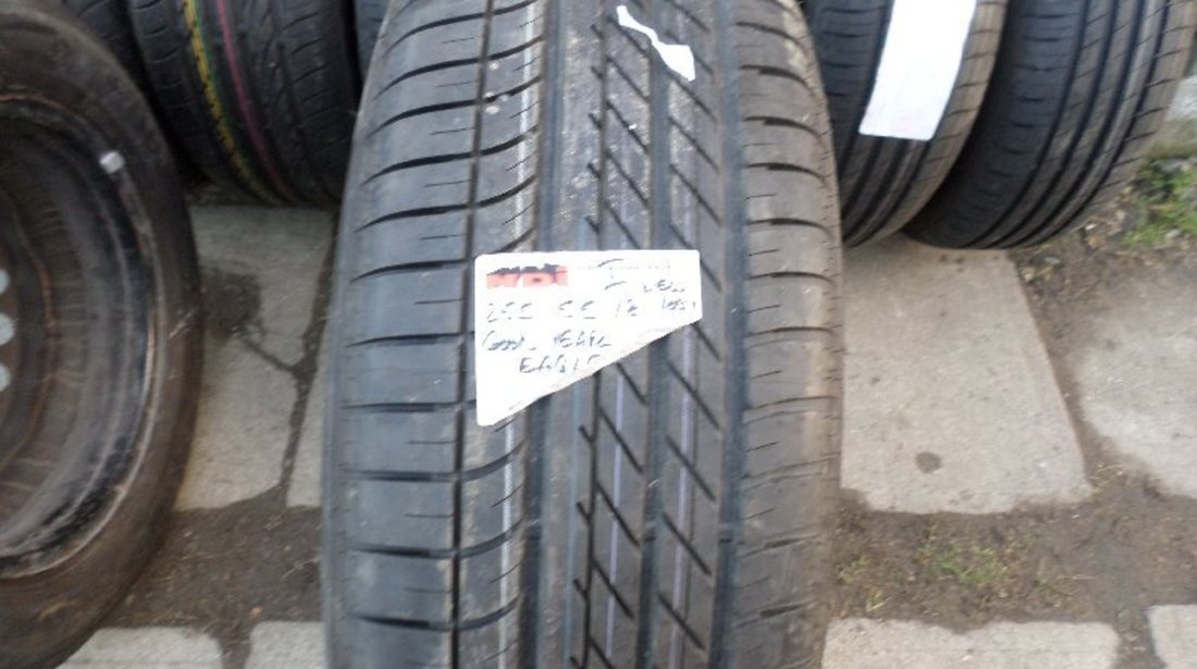 255 55 18 Vara Goodyear o bucata