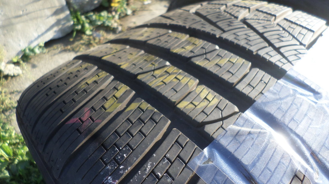 295 30 19 Iarna Pirelli Sottozero