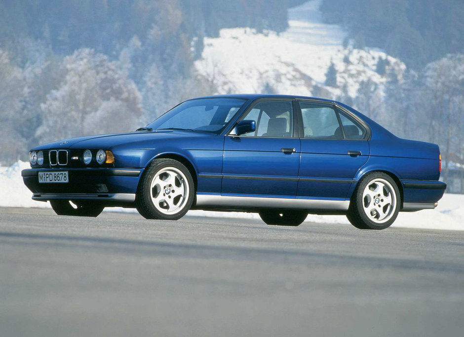 30 de ani de BMW M5