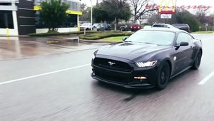 314 kilometri pe ora la bordul unui... Ford Mustang