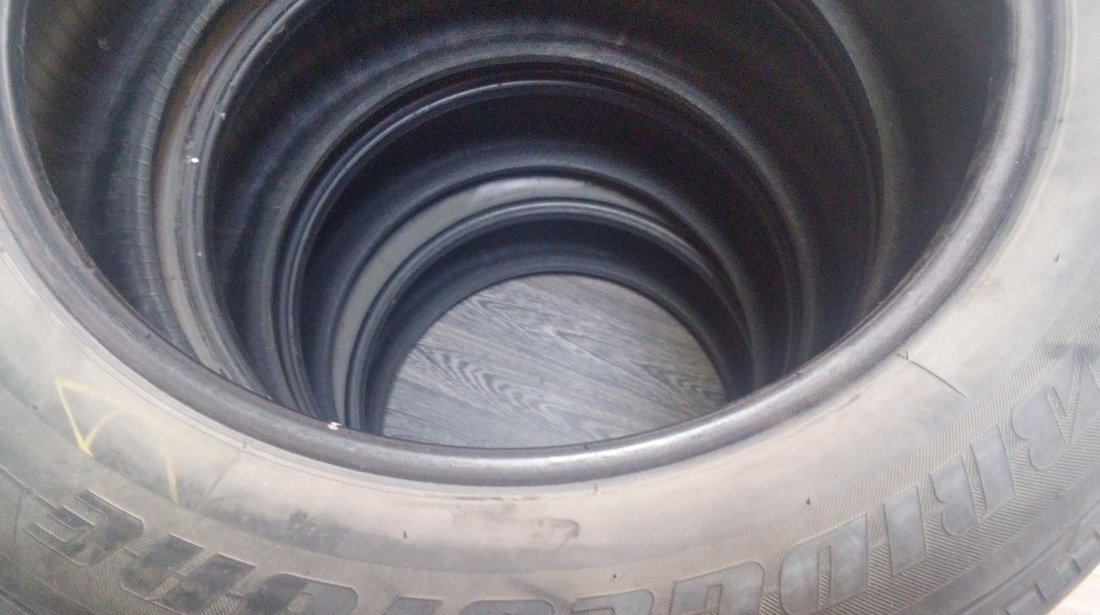 350 ron-4 anvelope 235/60/18 Bridgestone Dueler, uzate