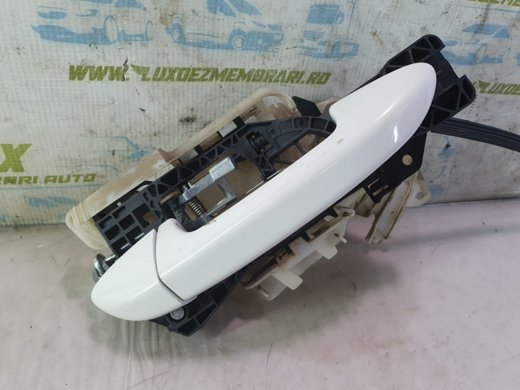 3c0837868c Maner exterior usa dreapta fata Volkswagen VW Passat B6 [2005 - 2010] 2.0 tdi cbdc