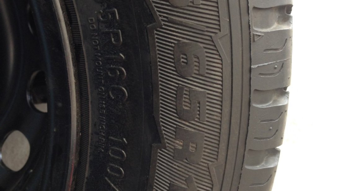 4 anvelope 195/65R/16C Goodyear de vara