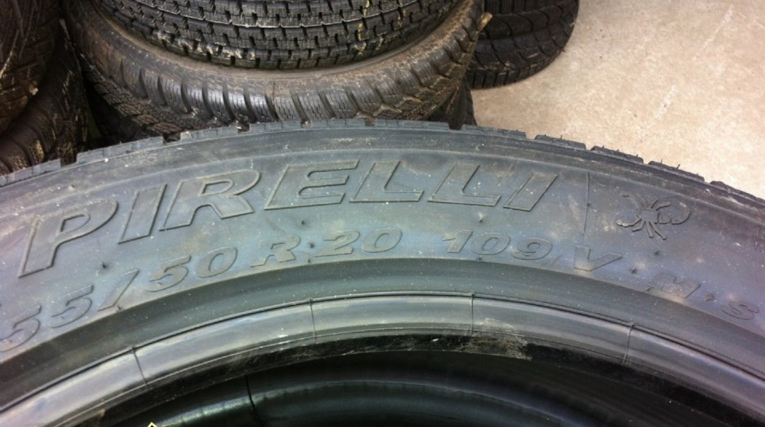 4 anvelope 255/50/20 pirelli de iarna noi