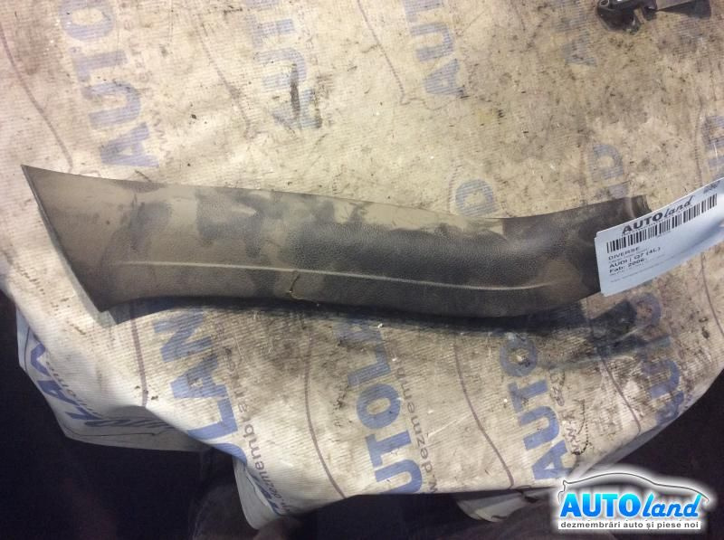 4l0867607 Capac Stalp Spate Audi Q7 4L 2006