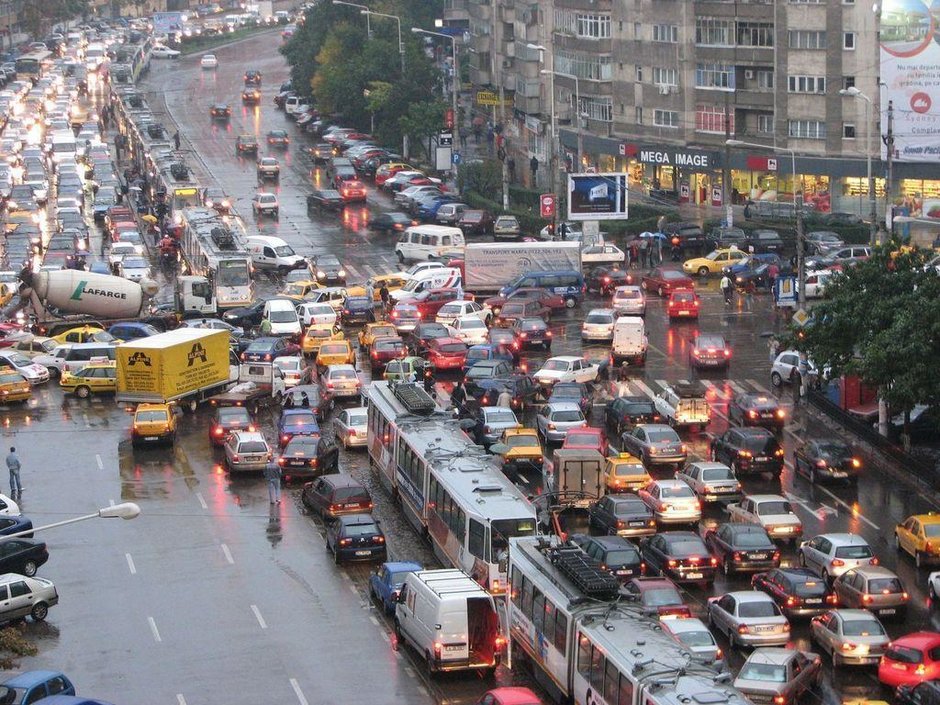 5 masuri de bun simt pe care Primaria Bucuresti le-ar putea adopta pentru un trafic mai bun