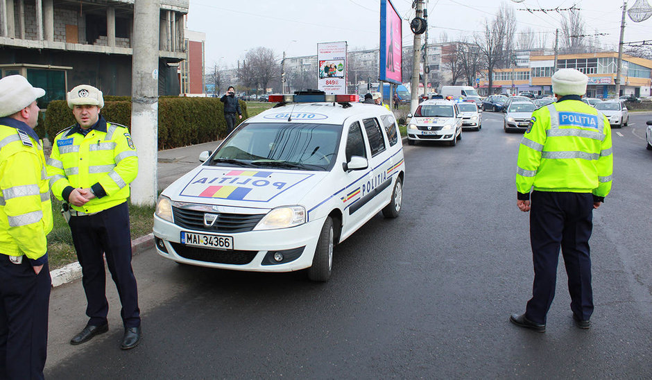 5 motive pentru care soferii din Bucuresti sunt pur si simplu idioti 5 motive pentru care soferii din Bucuresti sunt pur si simplu idioti