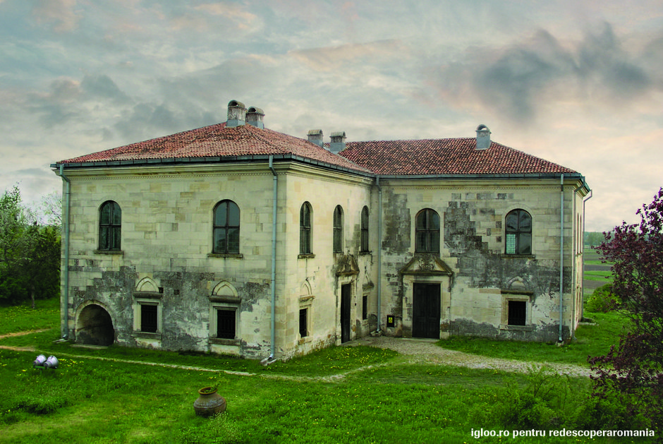 5 palate dumnezeiesti din apropierea Bucurestiului aflate in ruina