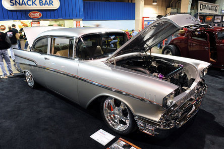 57 Sleeper - Un Chevy de 1589 CP by Dominator Street Rods