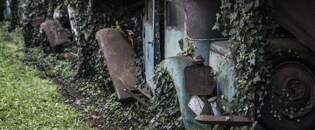60 de masini clasice descoperite intr-un garaj din Franta