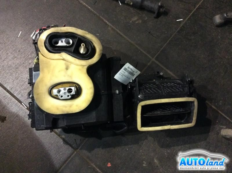 6r1820003 Carcasa Ventilator Habitaclu Radiatoare Volkswagen POLO 6R 2009