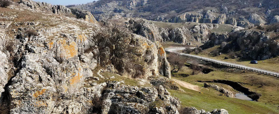 7 locuri din Romania pe care merita sa le vizitezi cu masina vara asta 7 locuri din Romania pe care merita sa le vizitezi cu masina vara asta