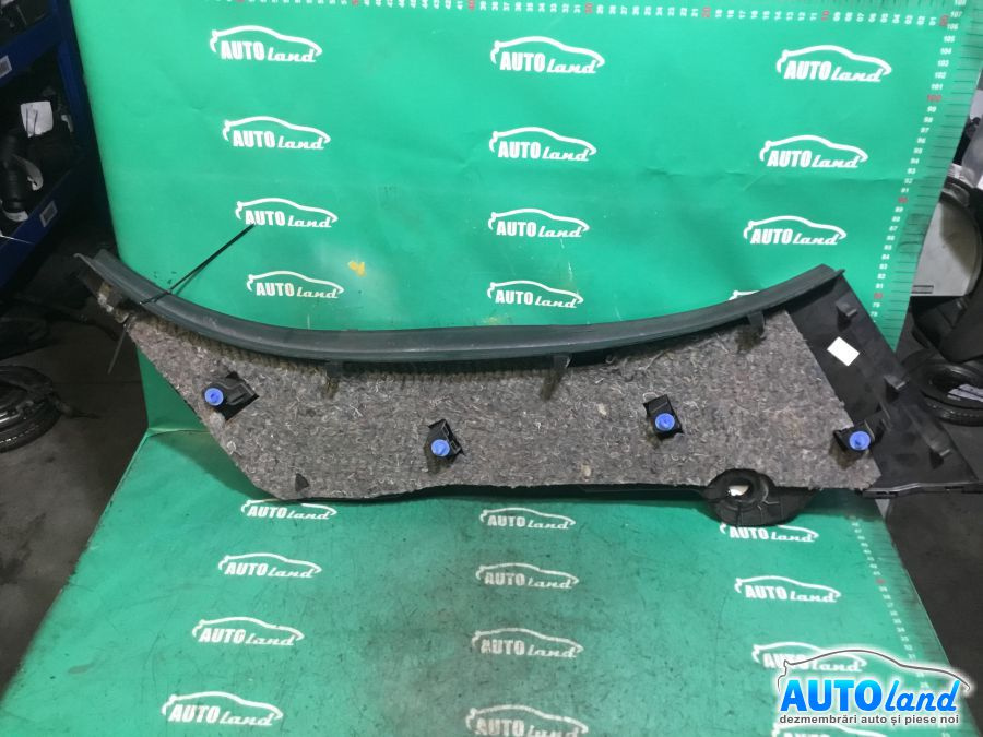 769373603r Ornament Interior Portbagaj 2019 Dacia DUSTER 2010