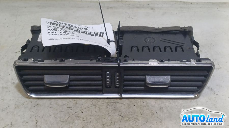 8r2820951 Grila Bord Audi Q5 8R 2008