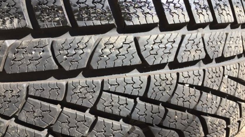 9 mm profil - Pirelli Winter SottoZero XL 205/40 R17 84H! Anvelope NOI