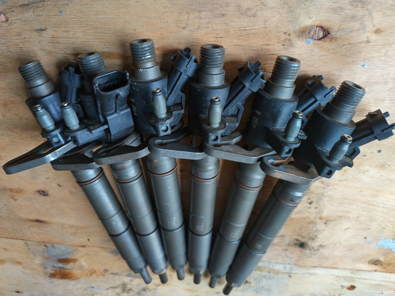 9X2Q-9K546-DB 9X2Q-9K546-DA 0445116013 Bosch Injector Citroen Jaguar Land Rover Range Rover Peugeot