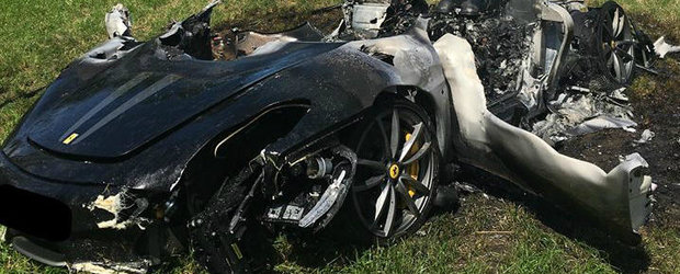 A dat 260.000 de lire pe un Ferrari, iar dupa numai O ORA l-a facut praf pe autostrada