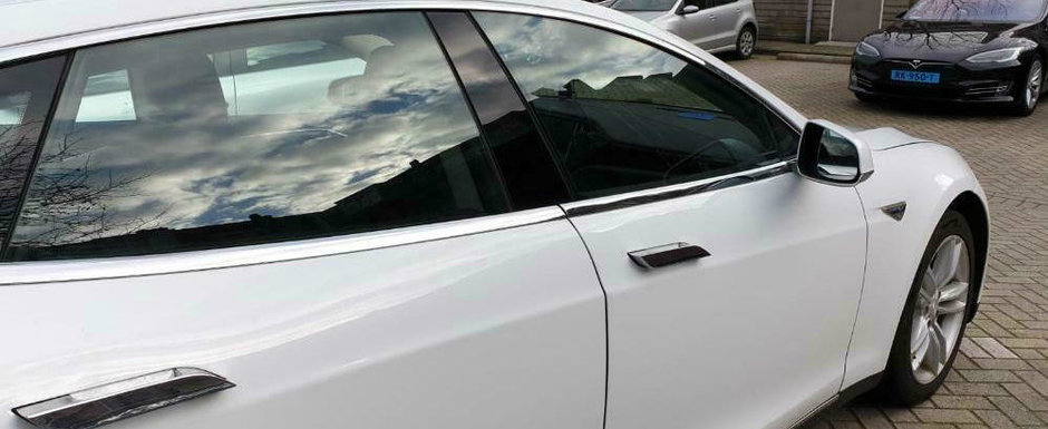 A facut cu ea 527.000 km, iar acum o vinde. Motorul si bateria sunt noi A facut cu ea 527.000 km, iar acum o vinde. Motorul si bateria sunt noi