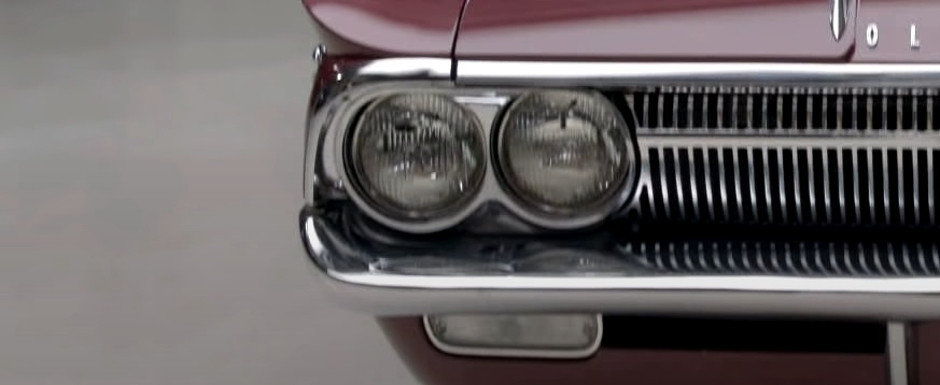 A fost candva cea mai avansata masina de pe strazi. Modelul din 1962 are motor turbo si injectie cu apa si metanol A fost candva cea mai avansata masina de pe strazi. Modelul din 1962 are motor turbo si injectie cu apa si metanol