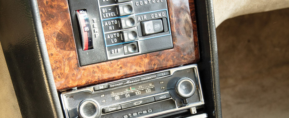 A fost candva cea mai luxoasa limuzina de pe strazi. Masina din 1979 are suspensie hidropneumatica si motor de 6.9 litri A fost candva cea mai luxoasa limuzina de pe strazi. Masina din 1979 are suspensie hidropneumatica si motor de 6.9 litri