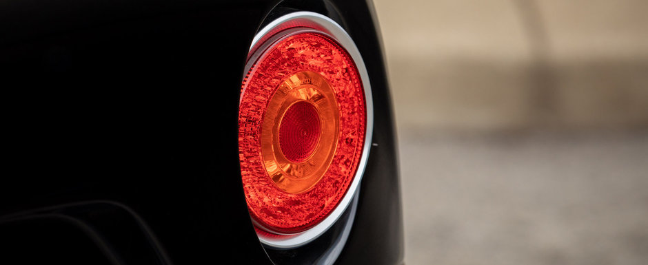 A fost candva cea mai spectaculoasa Alfa Romeo de pe strazi. Masina din 2008 are un design retro la exterior si o motorizare asamblata de italienii de la Ferrari sub capota A fost candva cea mai spectaculoasa Alfa Romeo de pe strazi. Masina din 2008 are un design retro la exterior si o motorizare asamblata de italienii de la Ferrari sub capota