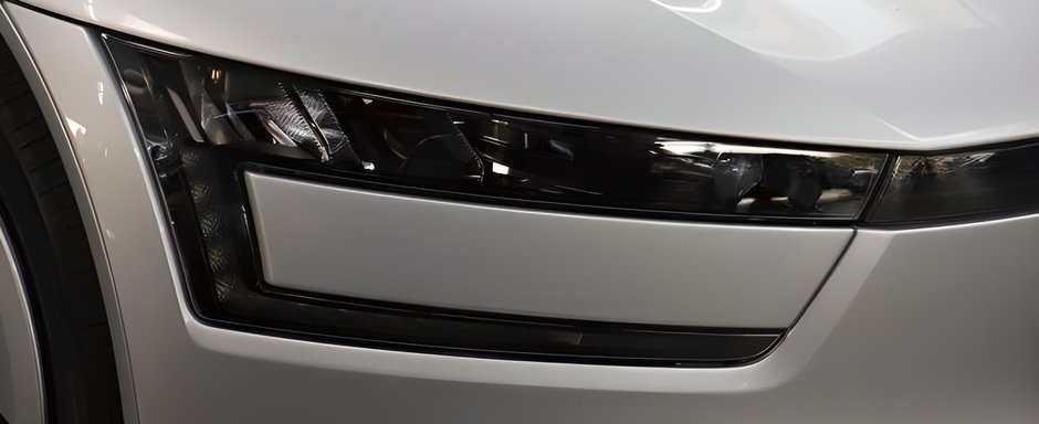 A fost candva cel mai ciudat Volkswagen de pe strazi. Modelul din 2015 are motor diesel de 0.8 litri si camere video pe post de oglinzi retrovizoare A fost candva cel mai ciudat Volkswagen de pe strazi. Modelul din 2015 are motor diesel de 0.8 litri si camere video pe post de oglinzi retrovizoare