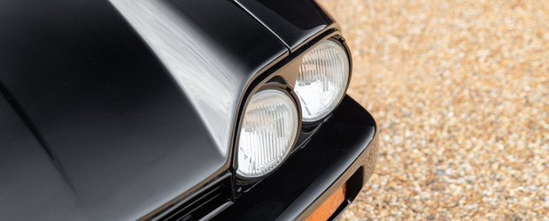 A fost candva cel mai opulent coupe de pe strazi. Modelul din 1985 are motor de 7.0 litri si anvelope de 335 de milimetri