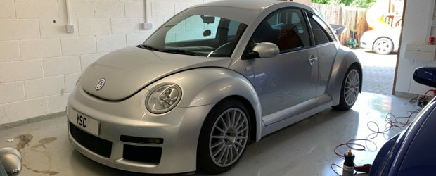 A fost candva cel mai tare New Beetle de pe strazi. Modelul construit de Volkswagen intre 2001 si 2003 are motor VR6 de 3.2 litri