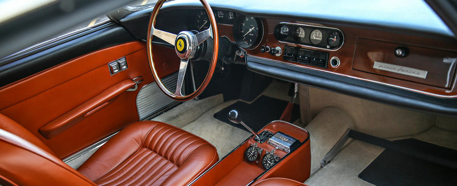 A fost masina personala a legendarului "Pinin" Farina. Pentru cate milioane de dolari se vinde acum acest Ferrari A fost masina personala a legendarului "Pinin" Farina. Pentru cate milioane de dolari se vinde acum acest Ferrari