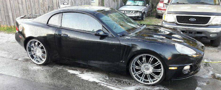 A taiat si sudat la el pana l-a facut sa semene cu un Aston. Acum il vinde pentru atat A taiat si sudat la el pana l-a facut sa semene cu un Aston. Acum il vinde pentru atat