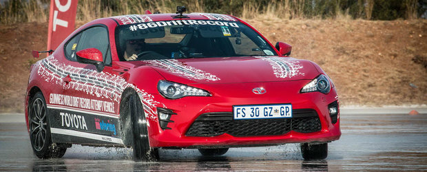 A tinut o Toyota 86 in drift vreme de sase ore pentru a dobori un record mondial