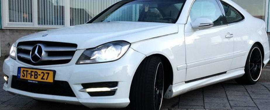 A tot schimbat una-alta la vechiul sau Mercedes, masina germana aducand acum extrem de mult cu noul model A tot schimbat una-alta la vechiul sau Mercedes, masina germana aducand acum extrem de mult cu noul model