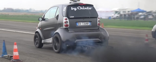 A trantit un 1.9 TDI in spatele unui Smart. Acum face senzatie si mult fum la cursele de drag