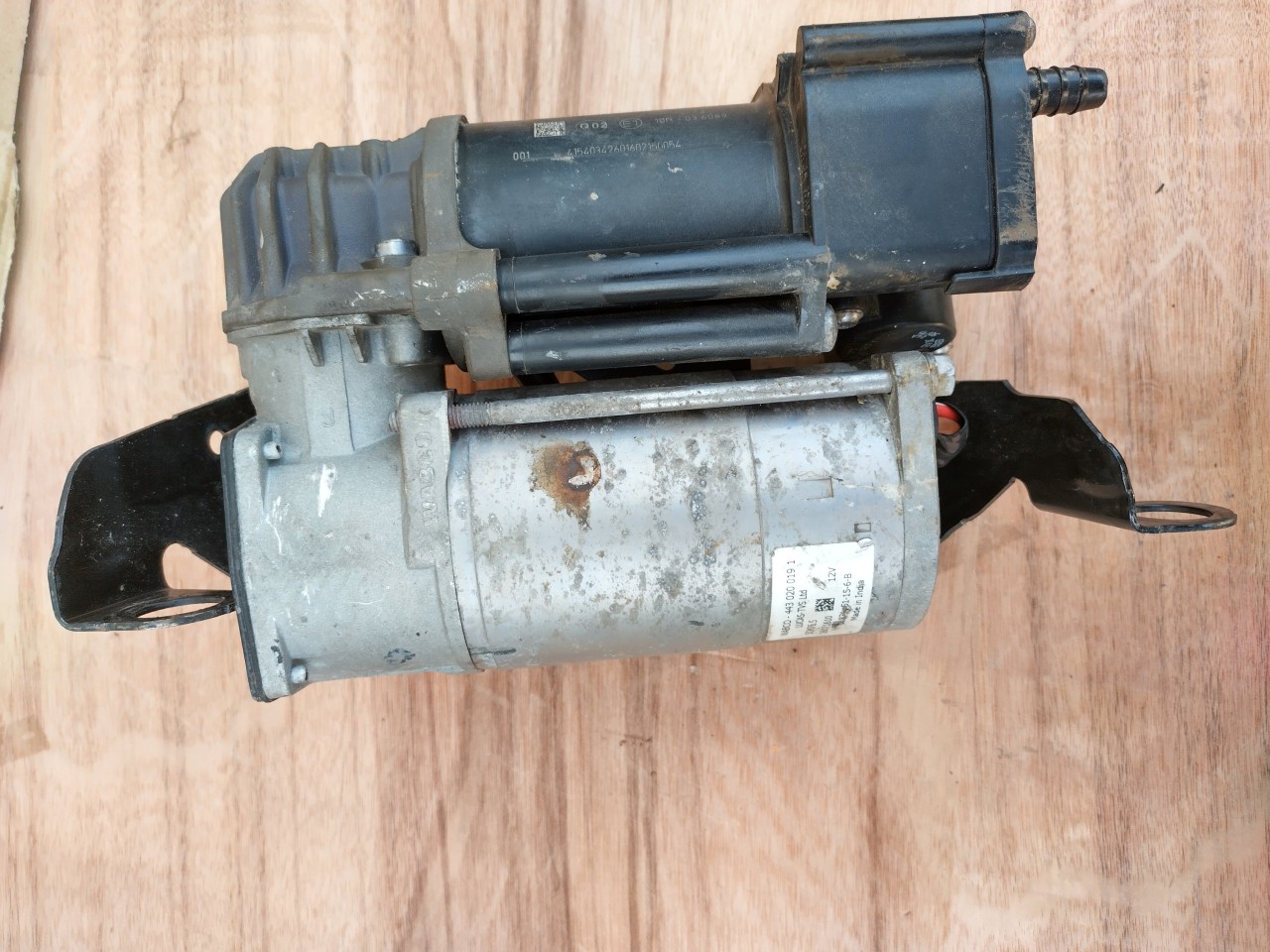 A2133004320 A2133200004 A2133200104 Compresor Airmatic Mercedes AMG GT/C W205 /CLS C257 /E W213/GLC