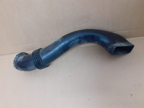 A8-978 TUB ADMISIE AER AUDI A8 2.8 V6 BENZINA 4D2 078 129 643 C TB 1034