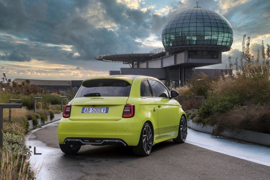 Abarth 500e - Galerie foto