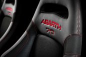 Abarth 595 SS si 124 Rally Tribute