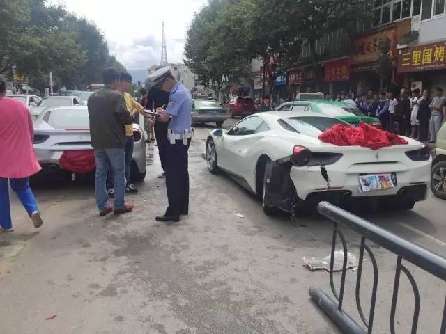 Accident cu Ferrari 488 GTB