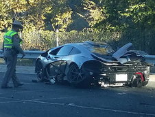 Accident cu McLaren P1