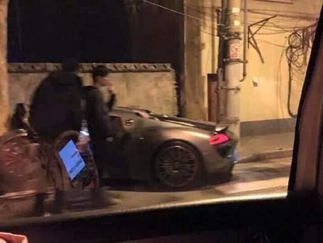 Accident cu Porsche 918 Spyder in China