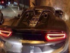 Accident cu Porsche 918 Spyder in China