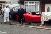 Accident cu un Ferrari inchiriat