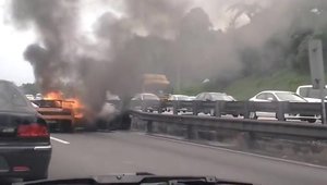 Accident de 1.9 milioane dolari! Trei Lamborghini-uri au ars complet!