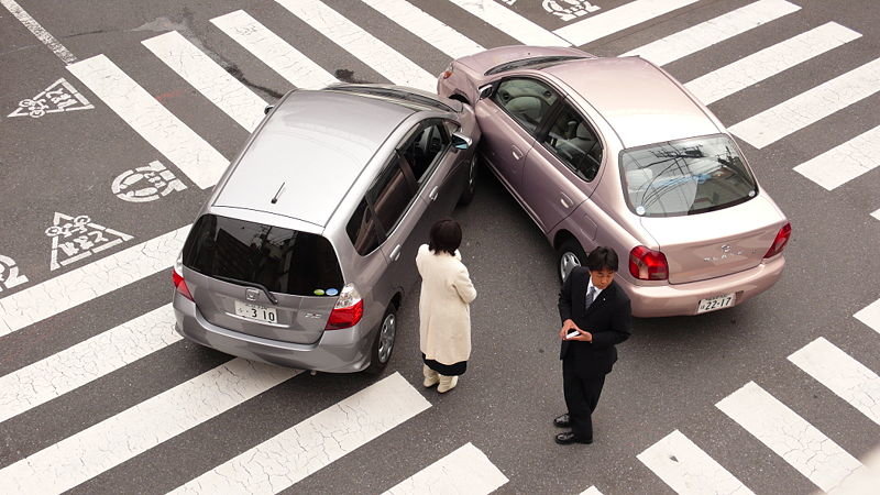 Accident de automobil in Europa: cum reactionezi?
